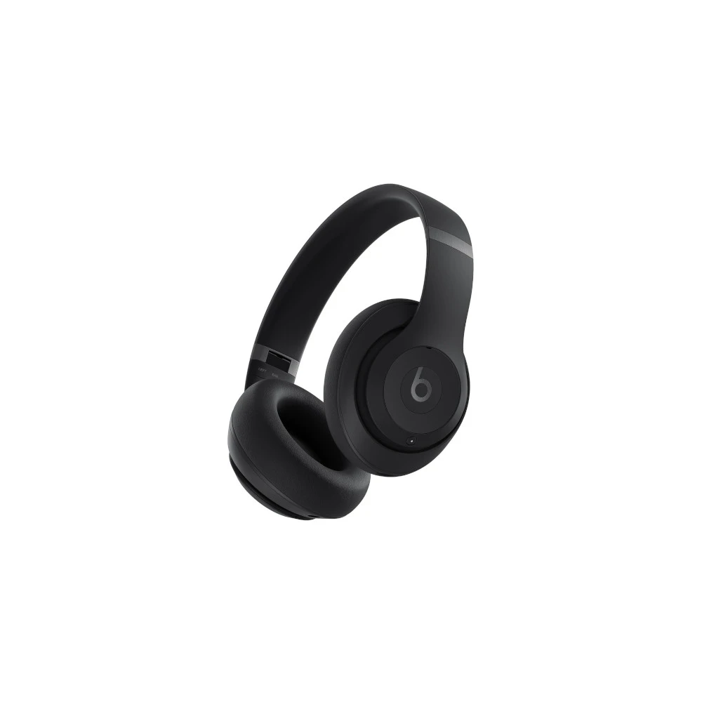 Beats Studio Pro vs AirPods Max