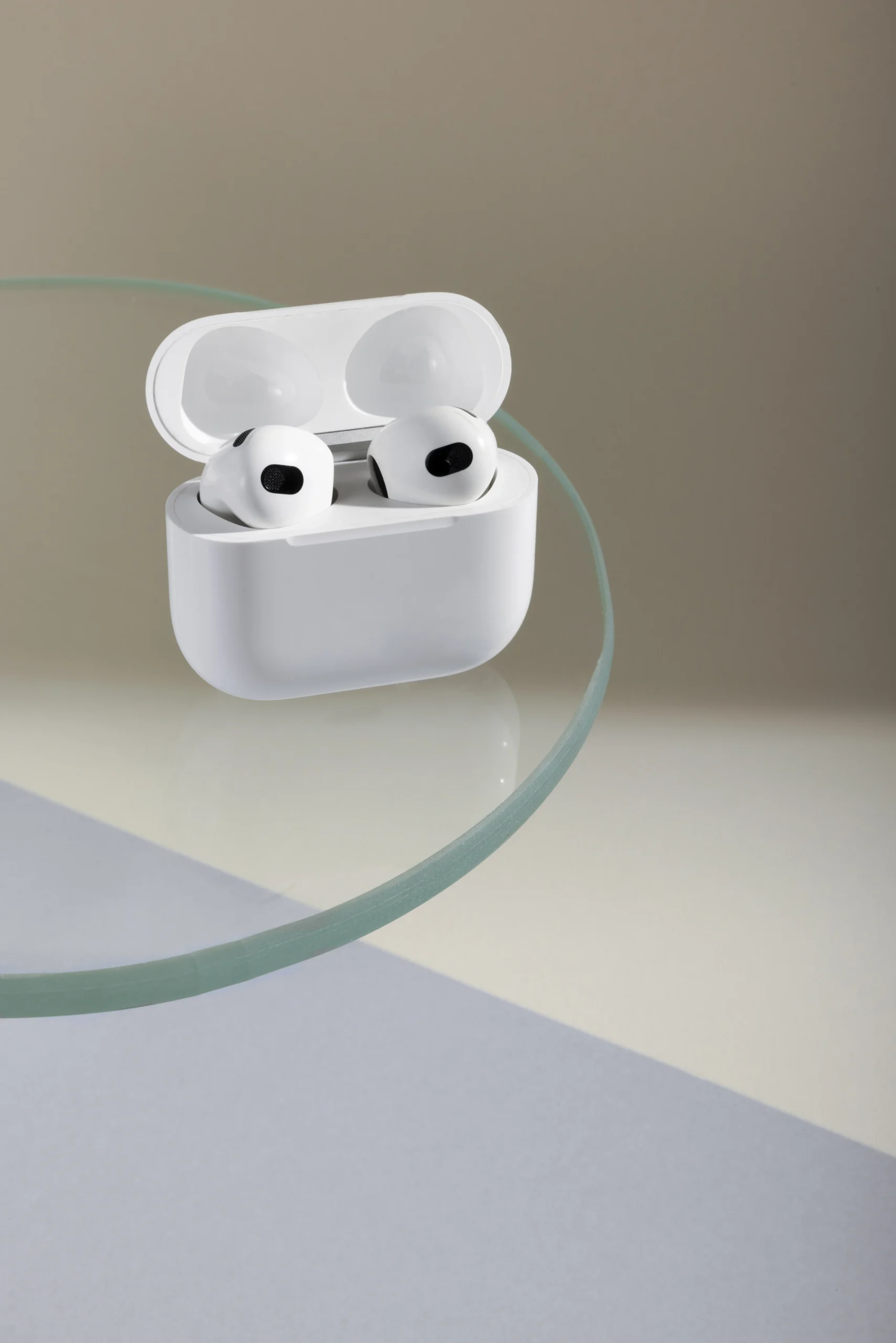Top 10 Cute AirPod Case Stylish, Trendy & Must-Have Designs